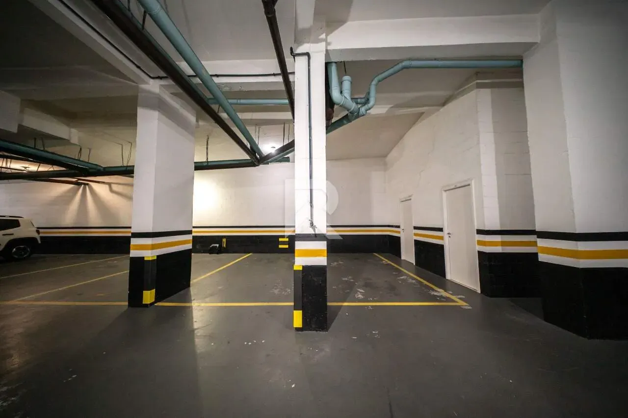 151 m² apartment with 3 bedrooms and 2 parking spots — photo 33
