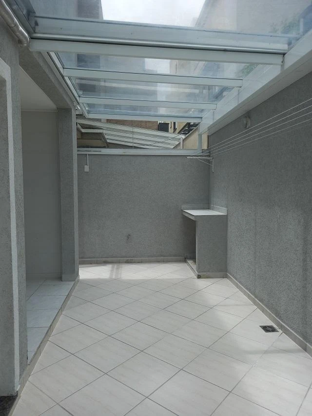 Застеклённый балкон и 3 спальни: дом 180 м² — photo 37