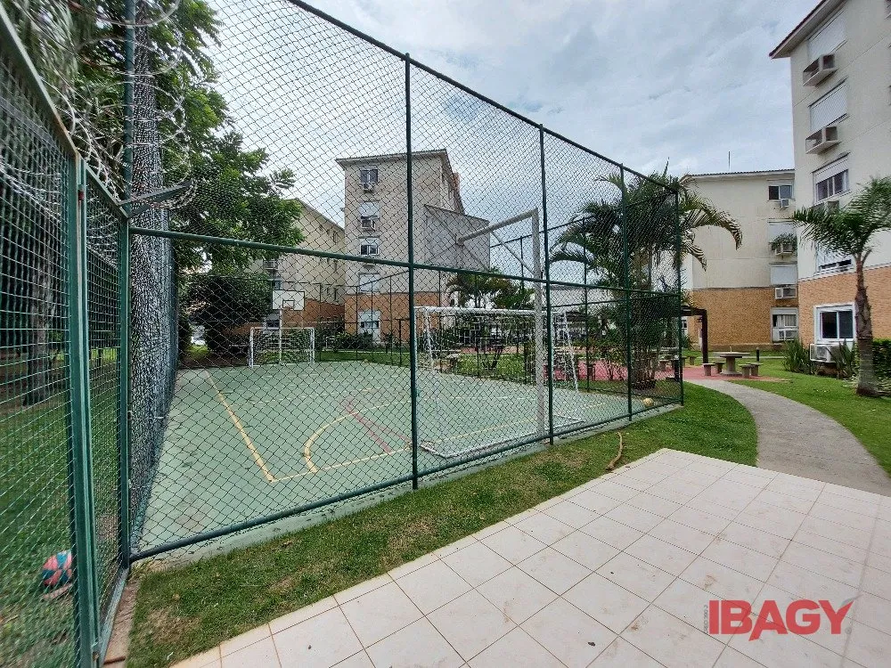 Apartamento de 2 dormitorios con balcón cerrado — photo 19