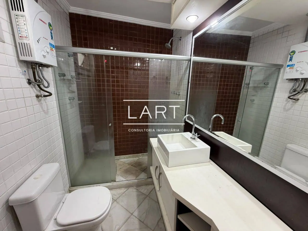 One-bedroom apartment in a building with a sauna — photo 7