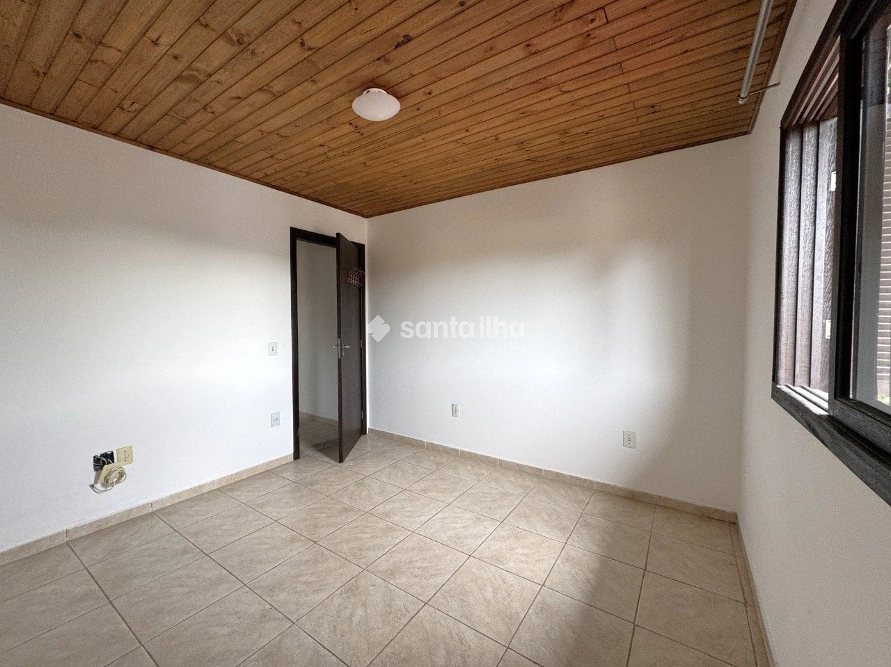 Casa de 120 m² con parrilla privada y jardín — photo 7