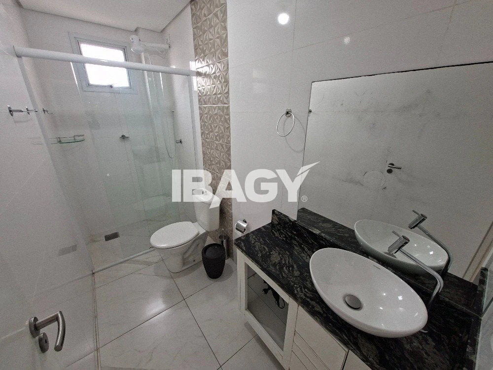 Apartamento de 2 dormitorios con suite y balcón privado — photo 4