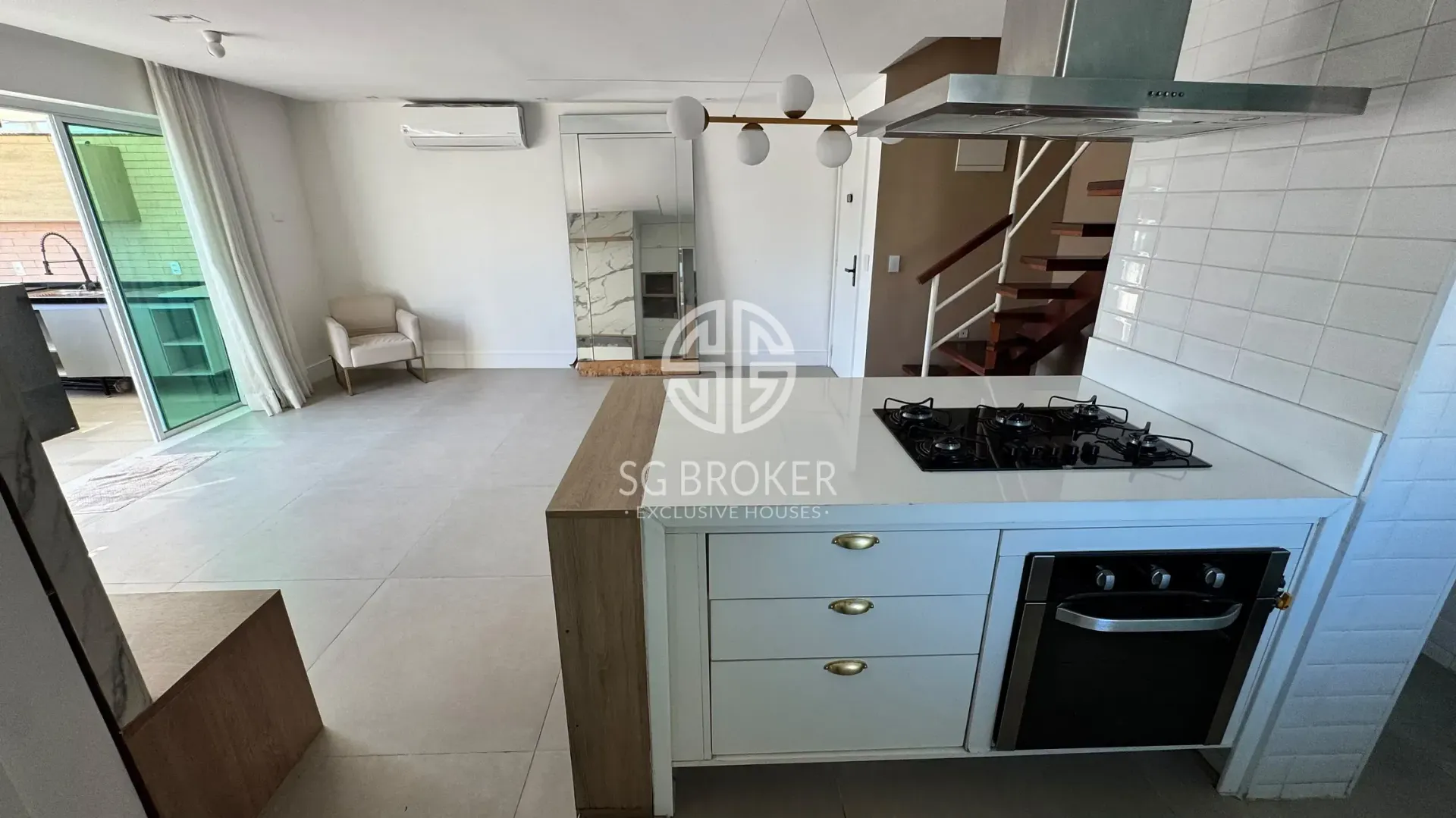 Apartment, 124 m², with a grill on the balcony — photo 11