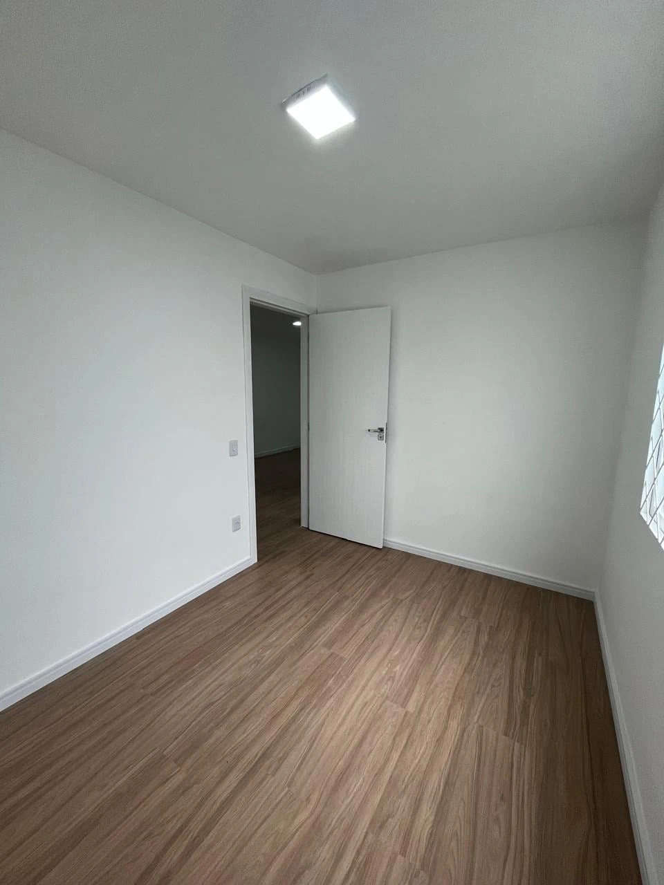 Apartment, 45 m², with a glass-enclosed balcony — photo 15