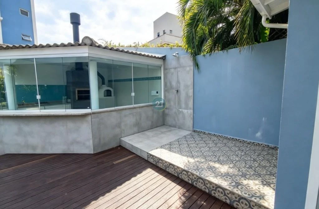 Casa de 4 dormitorios con bañera en Florianópolis — photo 10