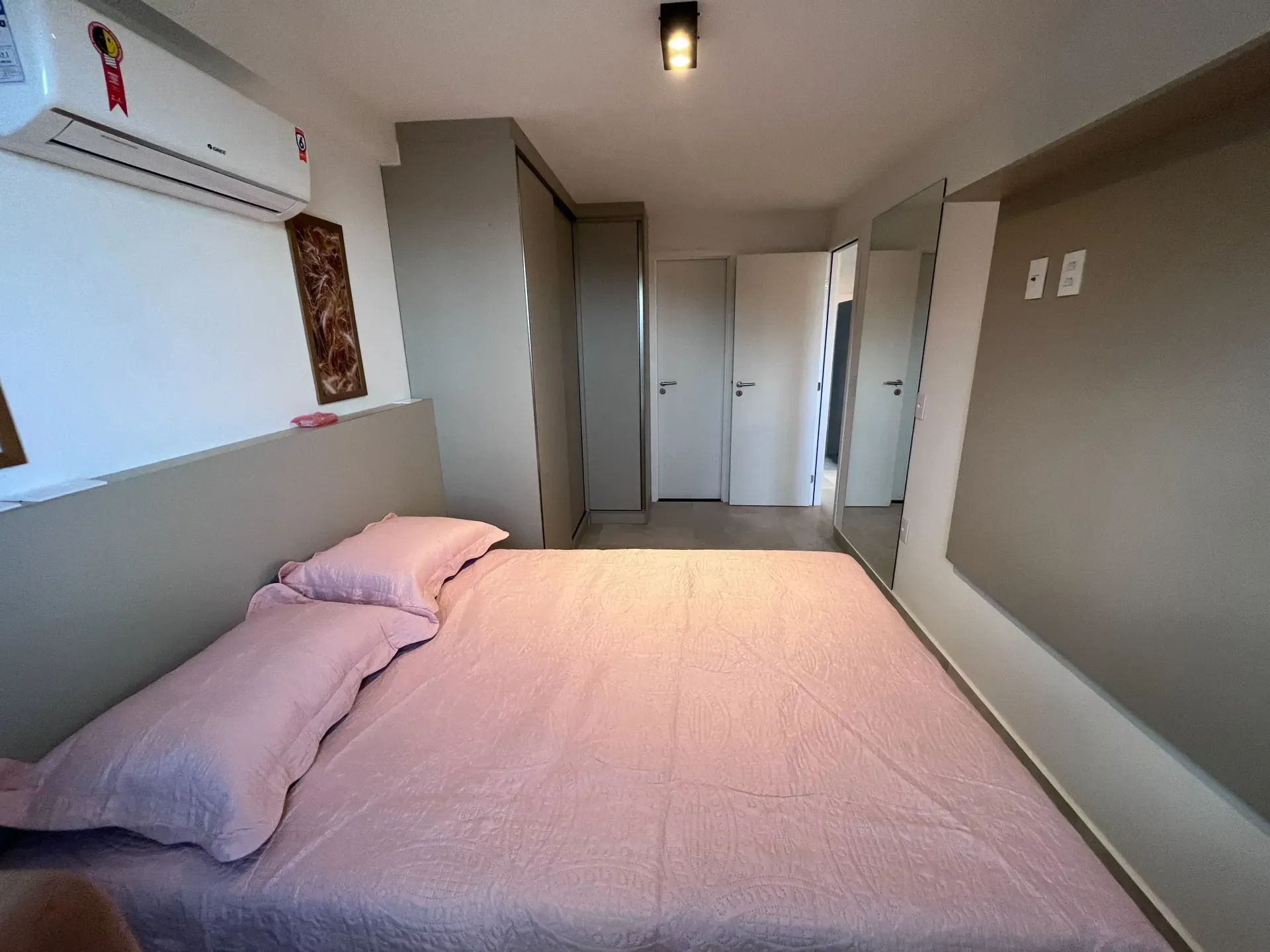 Water view in a one-bedroom apartment, 40 m² — photo 14