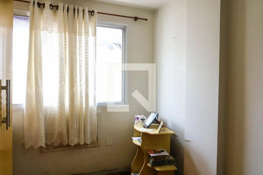 Furnished 2-bedroom apartment with 1 bathroom — photo 7