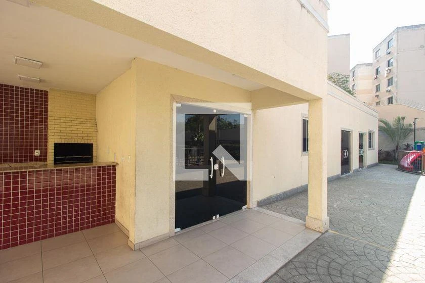 Apartamento de 2 quartos em condomínio com piscina — photo 44