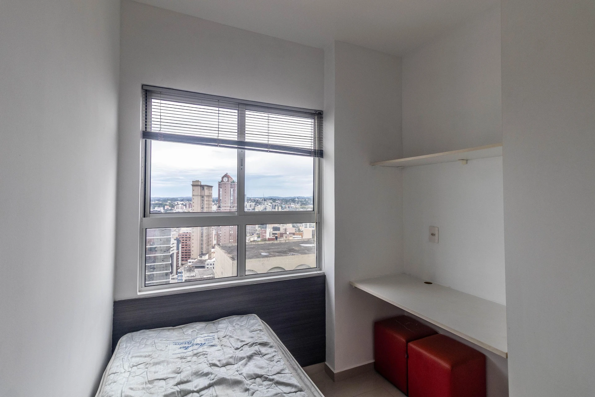 2-bedroom apartment in a building with an indoor pool — photo 4