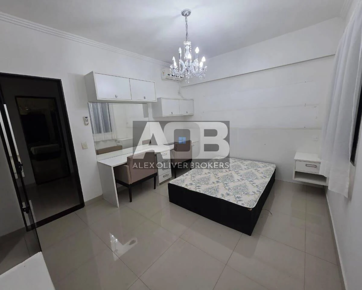 Apartamento de 130 m² com banheira e varanda envidraçada — photo 22