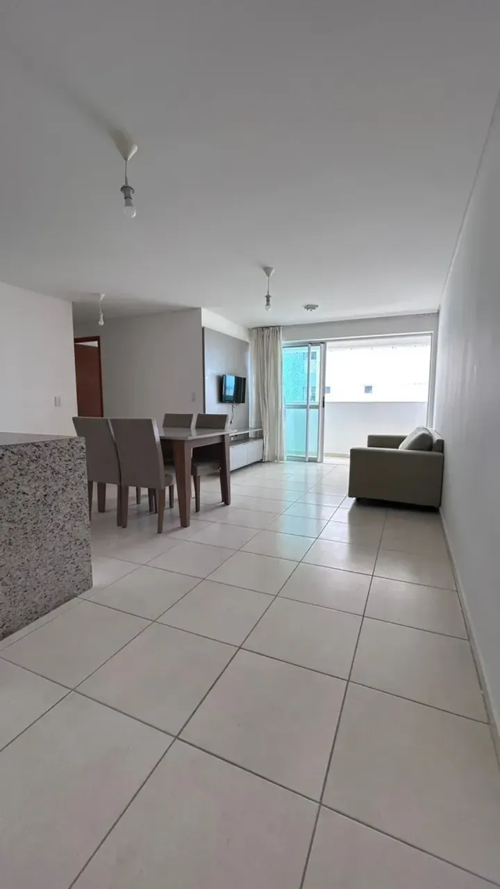 Apartamento amueblado con cocina tipo americana y balcón