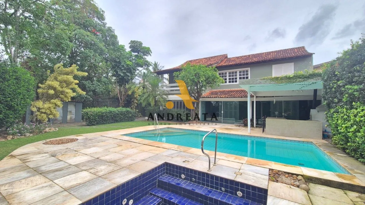 Unfurnished house with 5 bedrooms and 647 m² balcony — photo 5