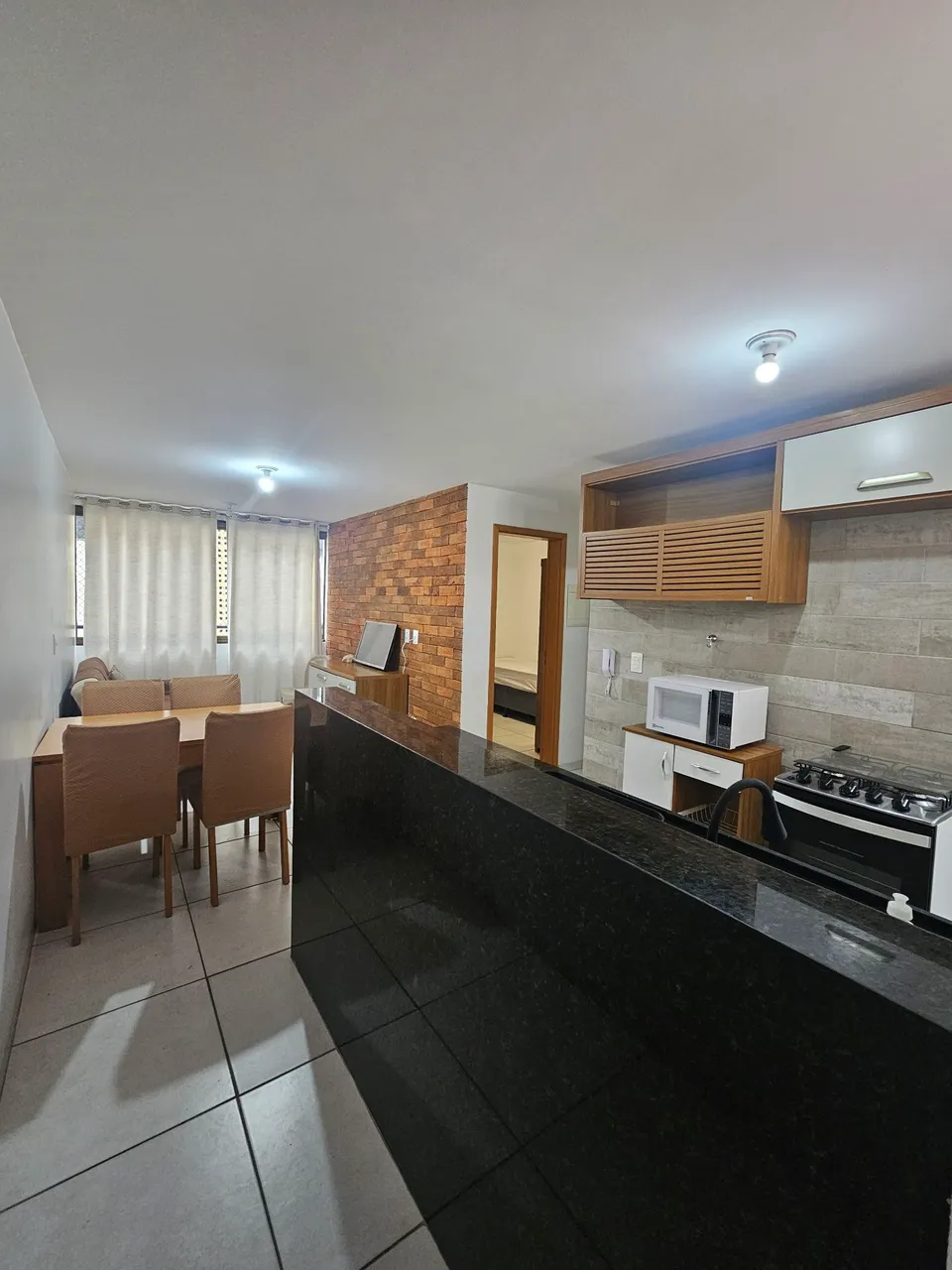 Furnished 2-bedroom apartment with 2 bathrooms — photo 2