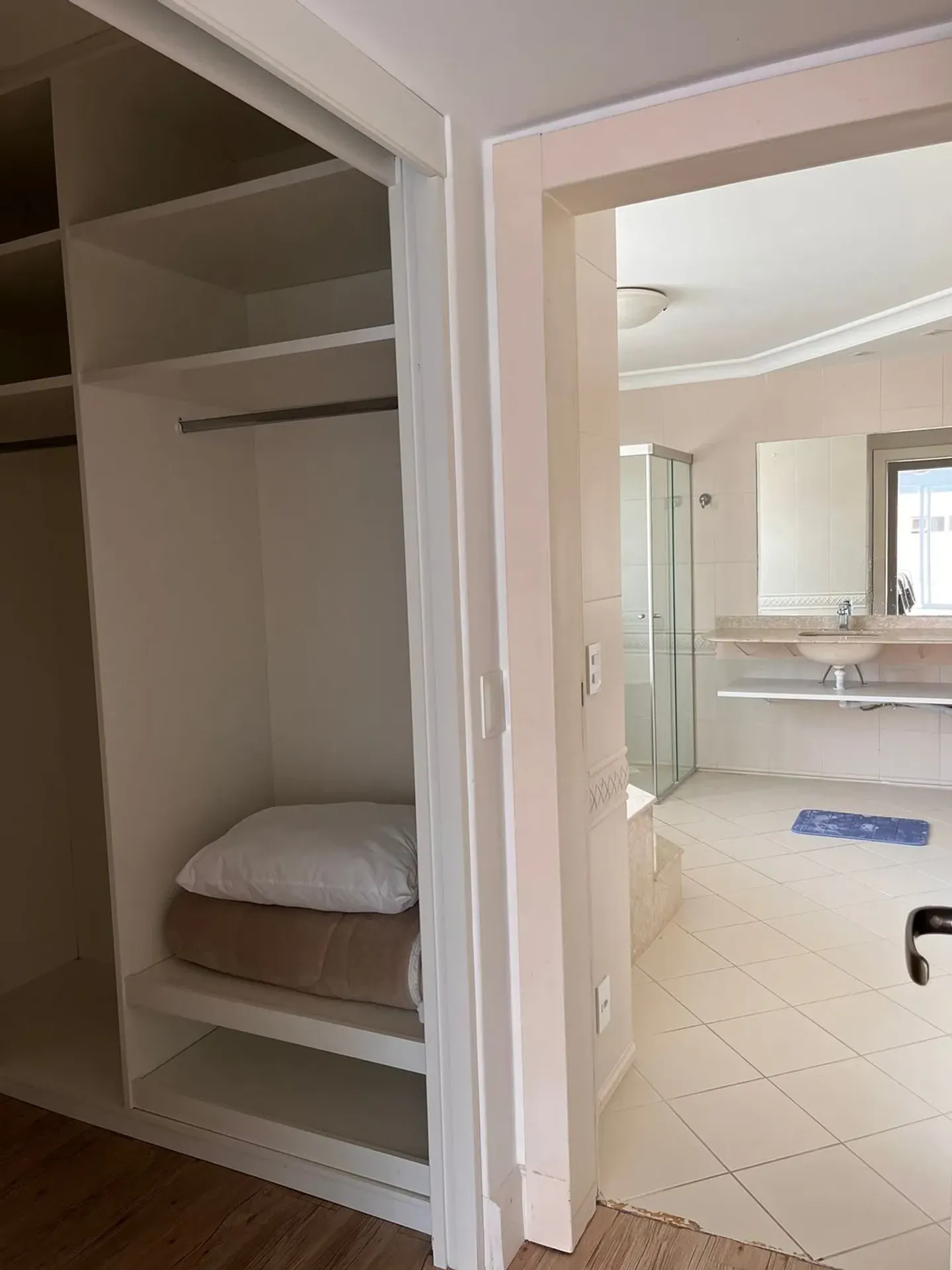 Furnished house with 5 en-suite bedrooms — photo 109