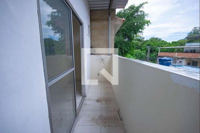 40 m² studio with balcony and 1 bathroom — photo 15