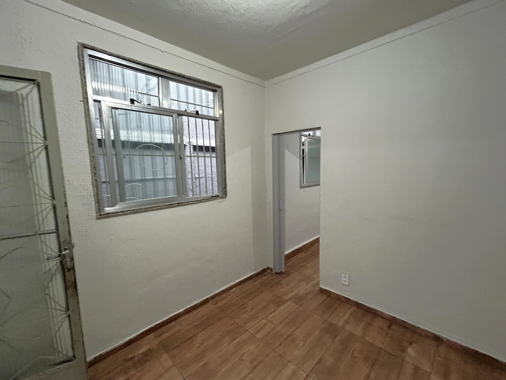 Rental house with 1 bedroom and 1 bathroom no parking — photo 12
