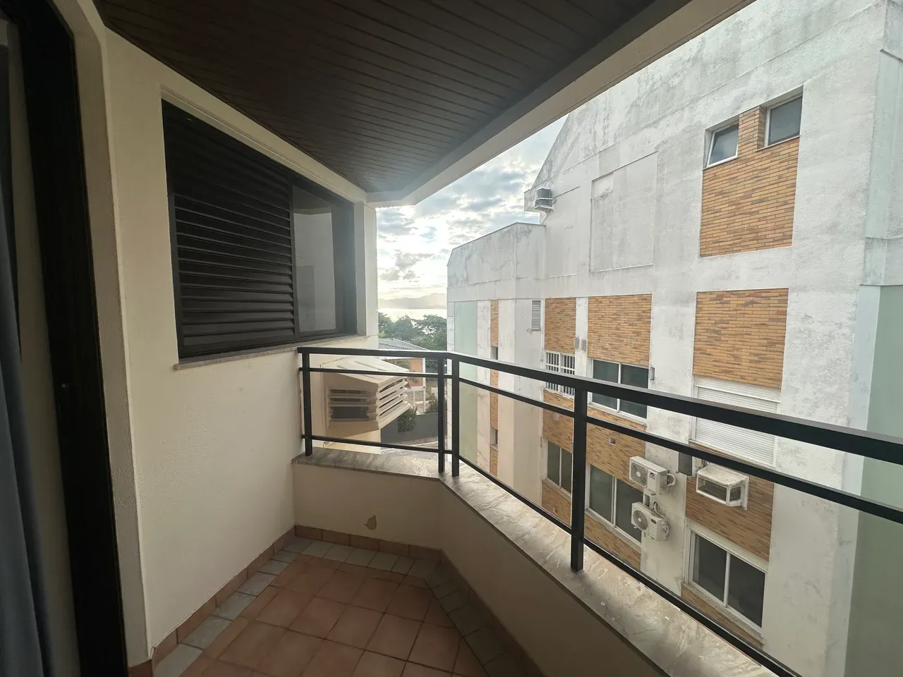 Furnished 1-bedroom apartment with 46 m² and an open kitchen — photo 13