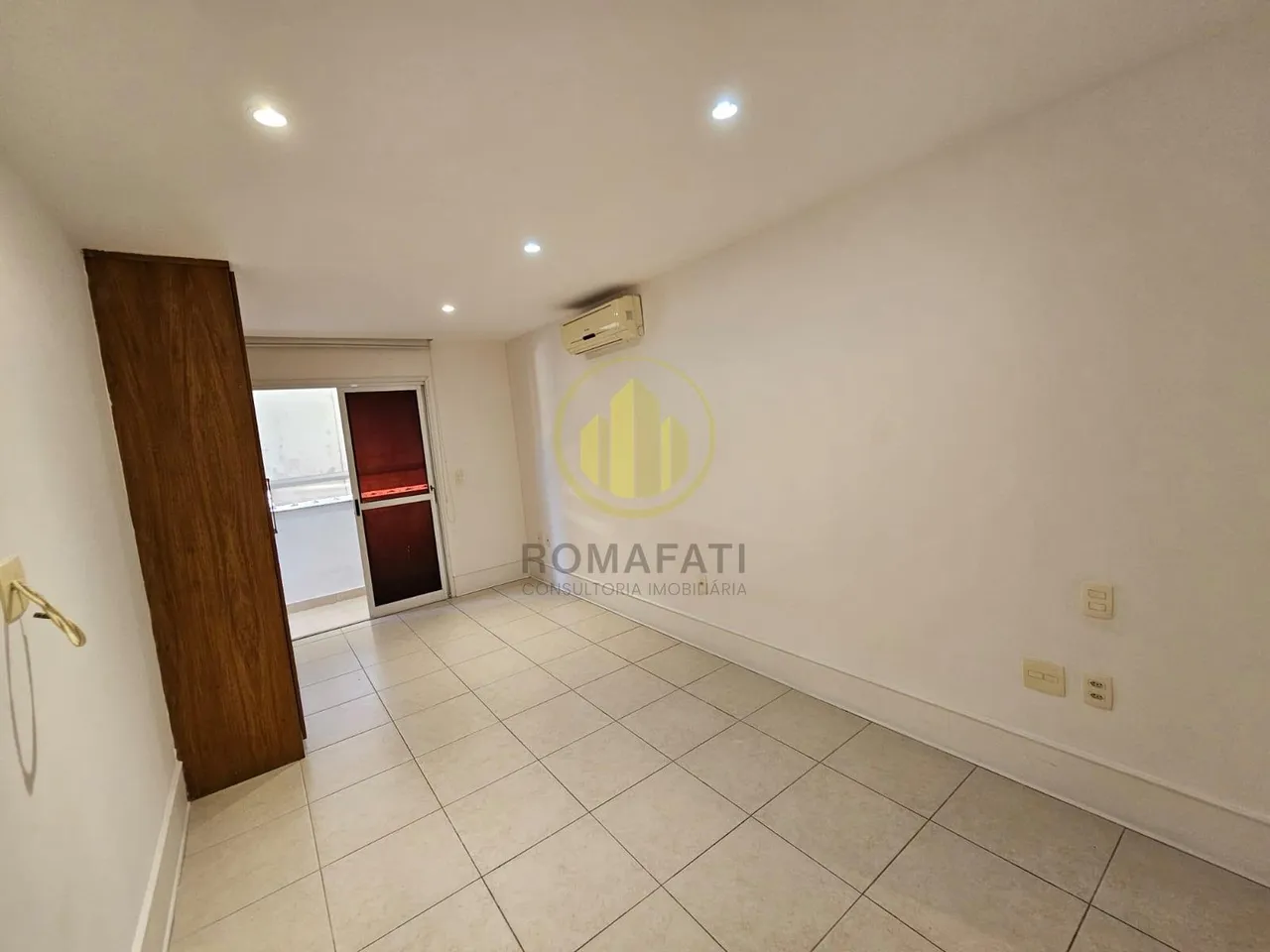 Apartamento sem mobília com 3 quartos e 4 banheiros — photo 19