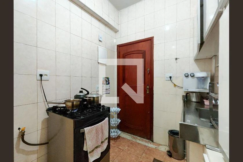 Furnished apartment, 70 m², with a walk-in closet — photo 10