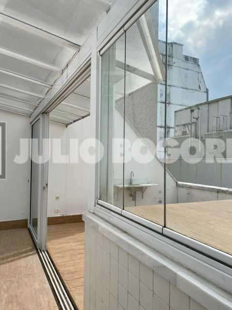 280 m² duplex penthouse with 3 en-suite bedrooms — photo 28