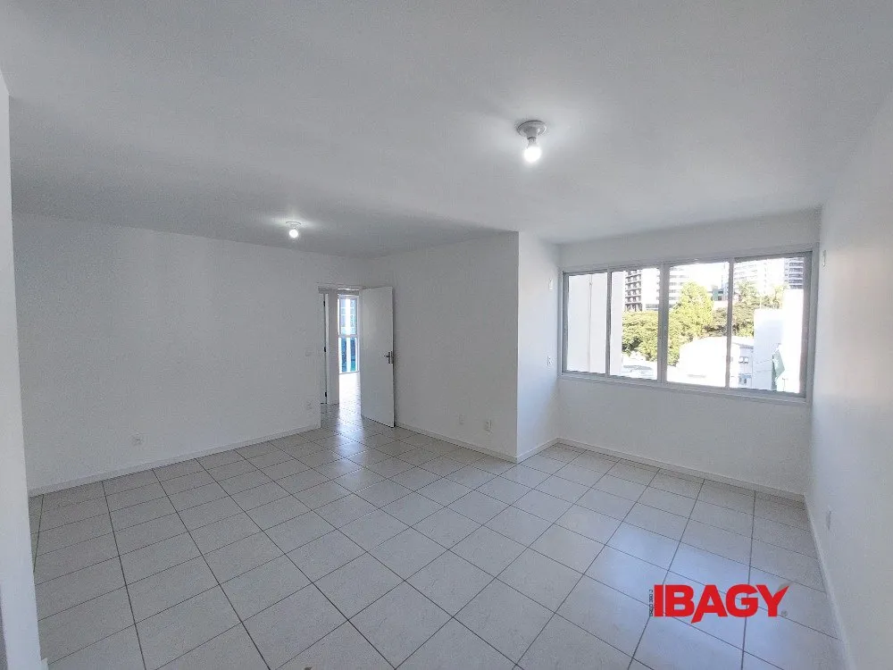 3-bedroom apartment, 1 with its own bathroom, 89 m² — photo 3