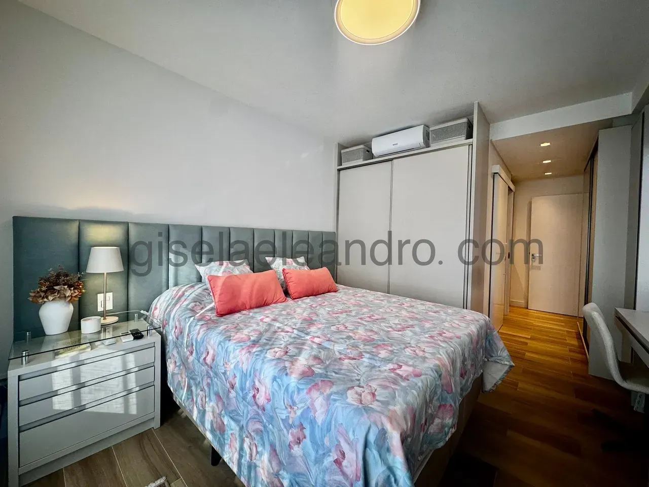 Furnished 2-bedroom apartment with 3 bathrooms