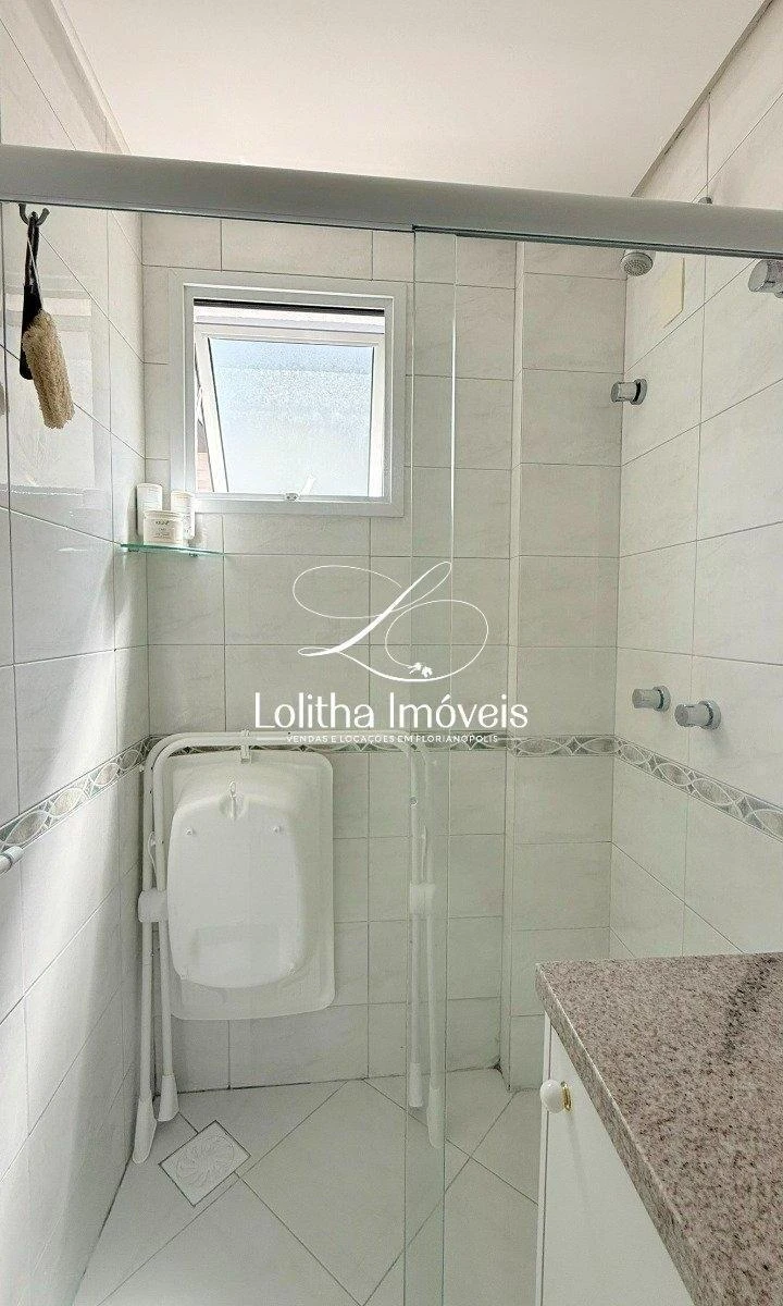 Квартира з 2 спальнями та видом на гори — photo 35