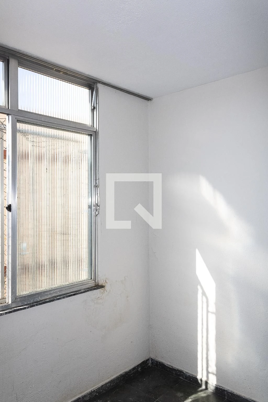 2-bedroom apartment in a building with a pool — photo 19