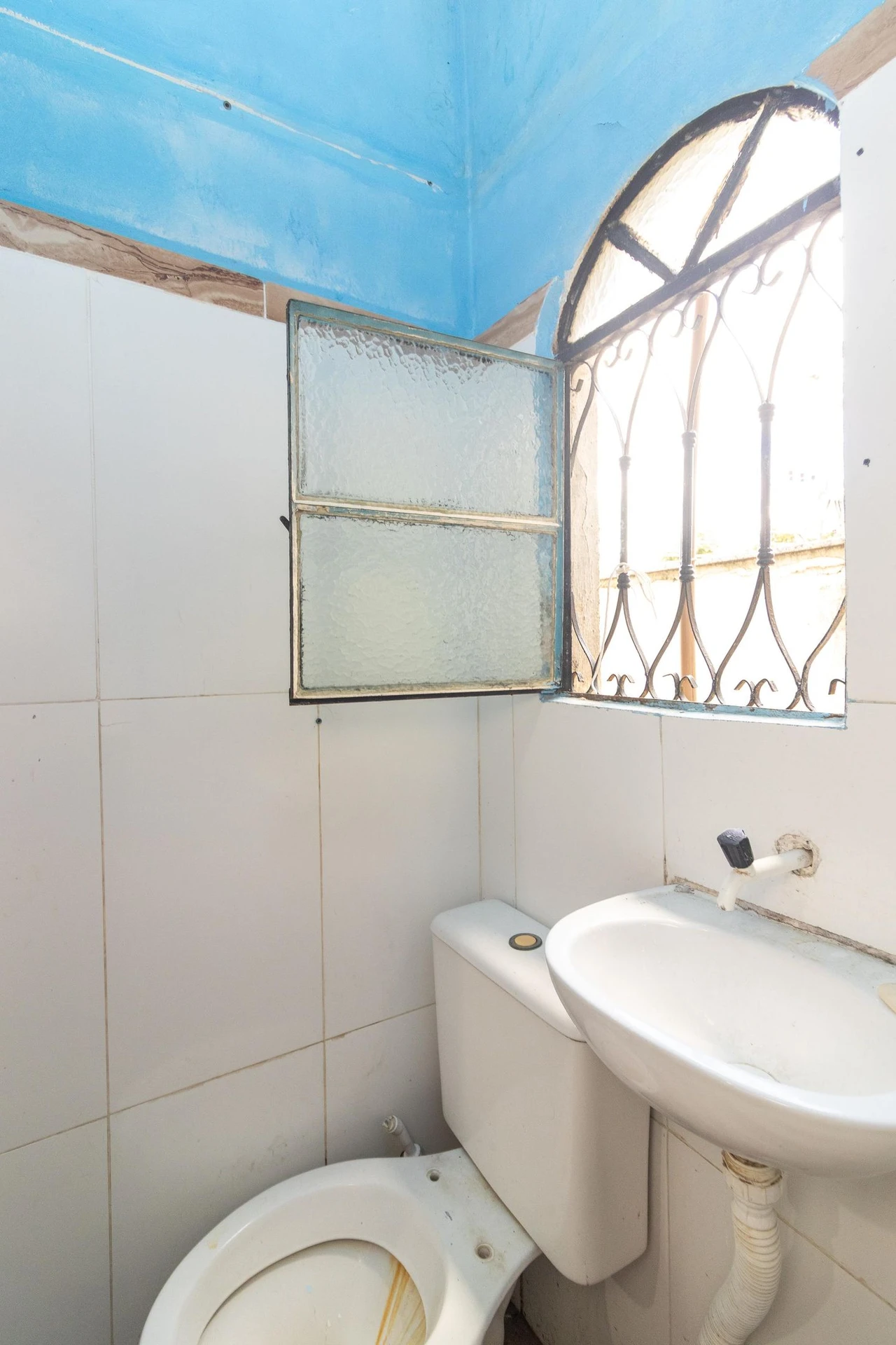 Furnished 1-bedroom apartment with 1 bathroom and no parking — photo 10