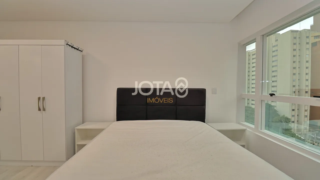 1-bedroom apartment with 66 m² and a balcony — photo 16