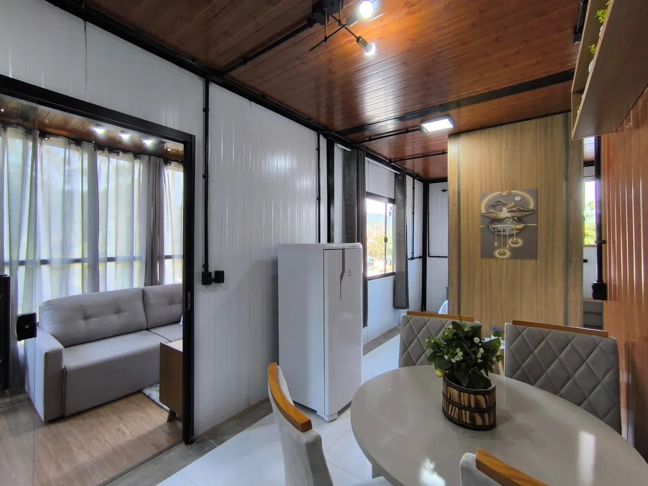 Mountain view in a one-bedroom house, 36 m² — photo 11