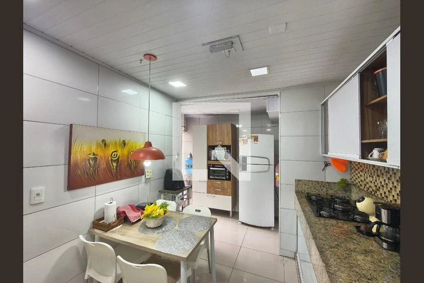 Casa com 2 quartos, 1 banheiro e cozinha fechada a gás — photo 3