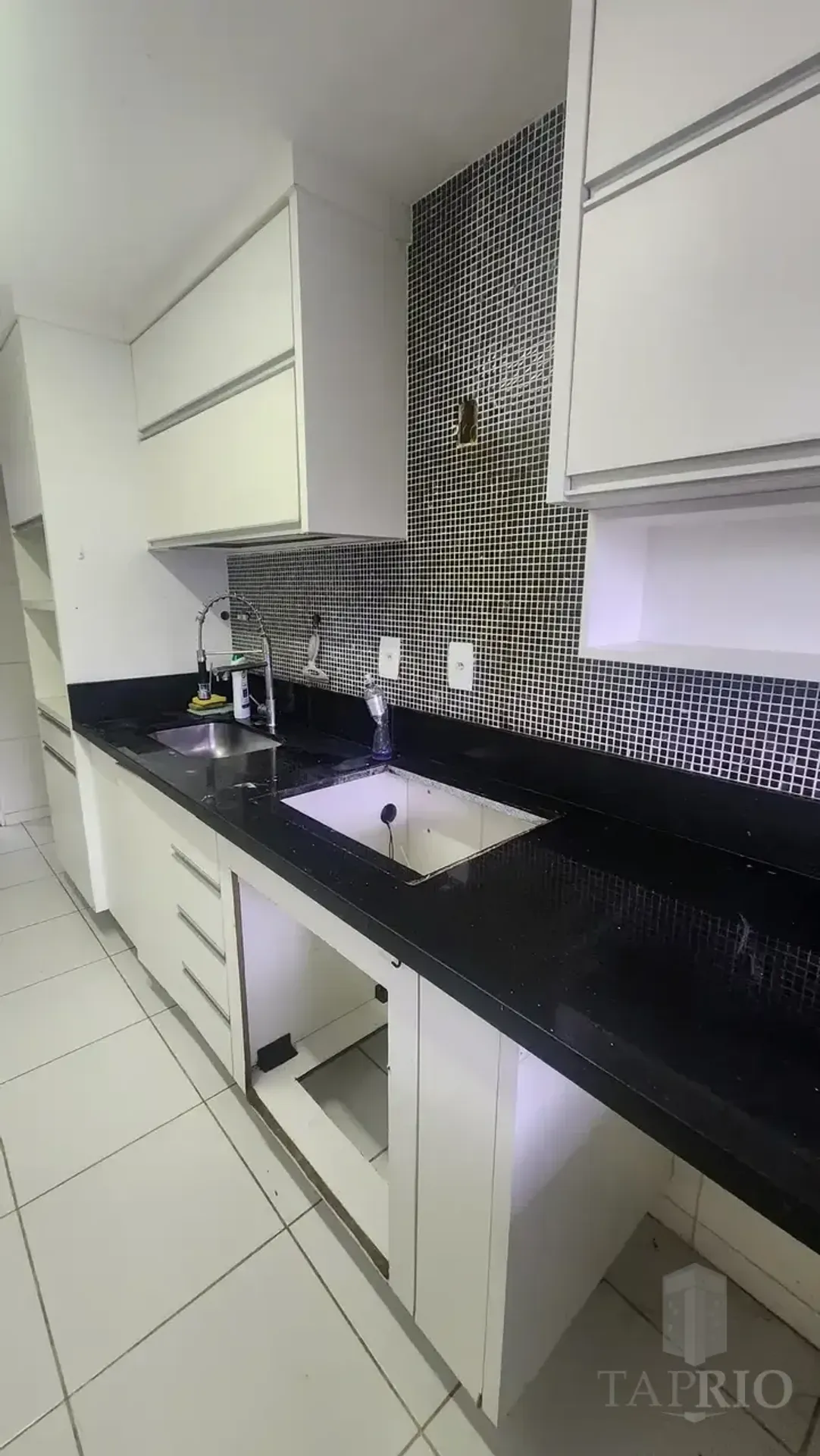 2-bedroom apartment with a separate closed kitchen — photo 4