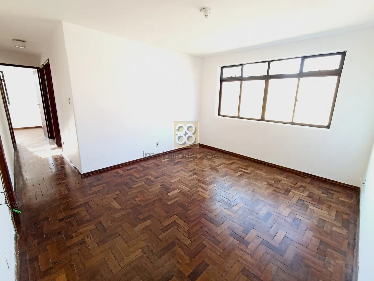 Wood or laminate floors in a 3-bedroom apartment, 60 m² — photo 5