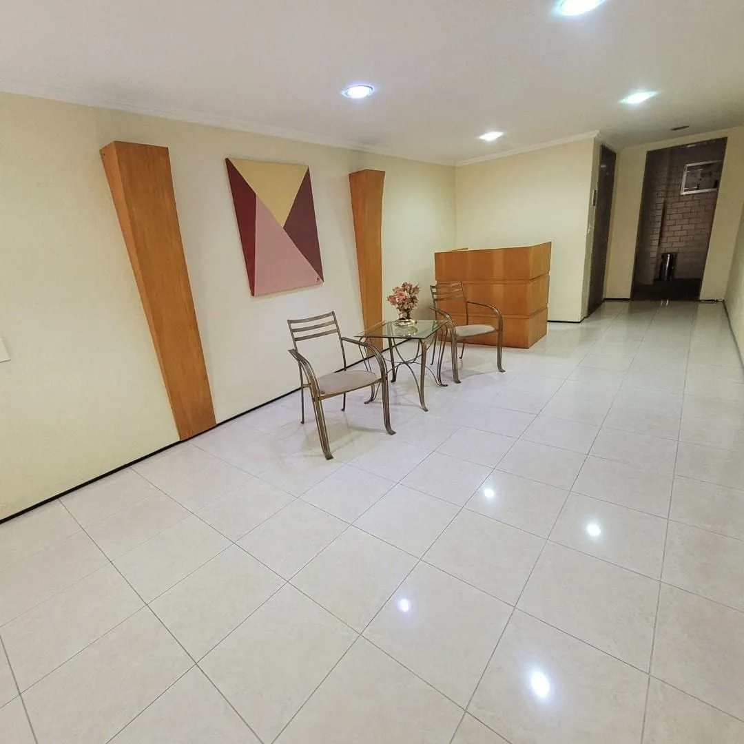 Furnished 95 m² apartment with 2 bedrooms and balcony — photo 22