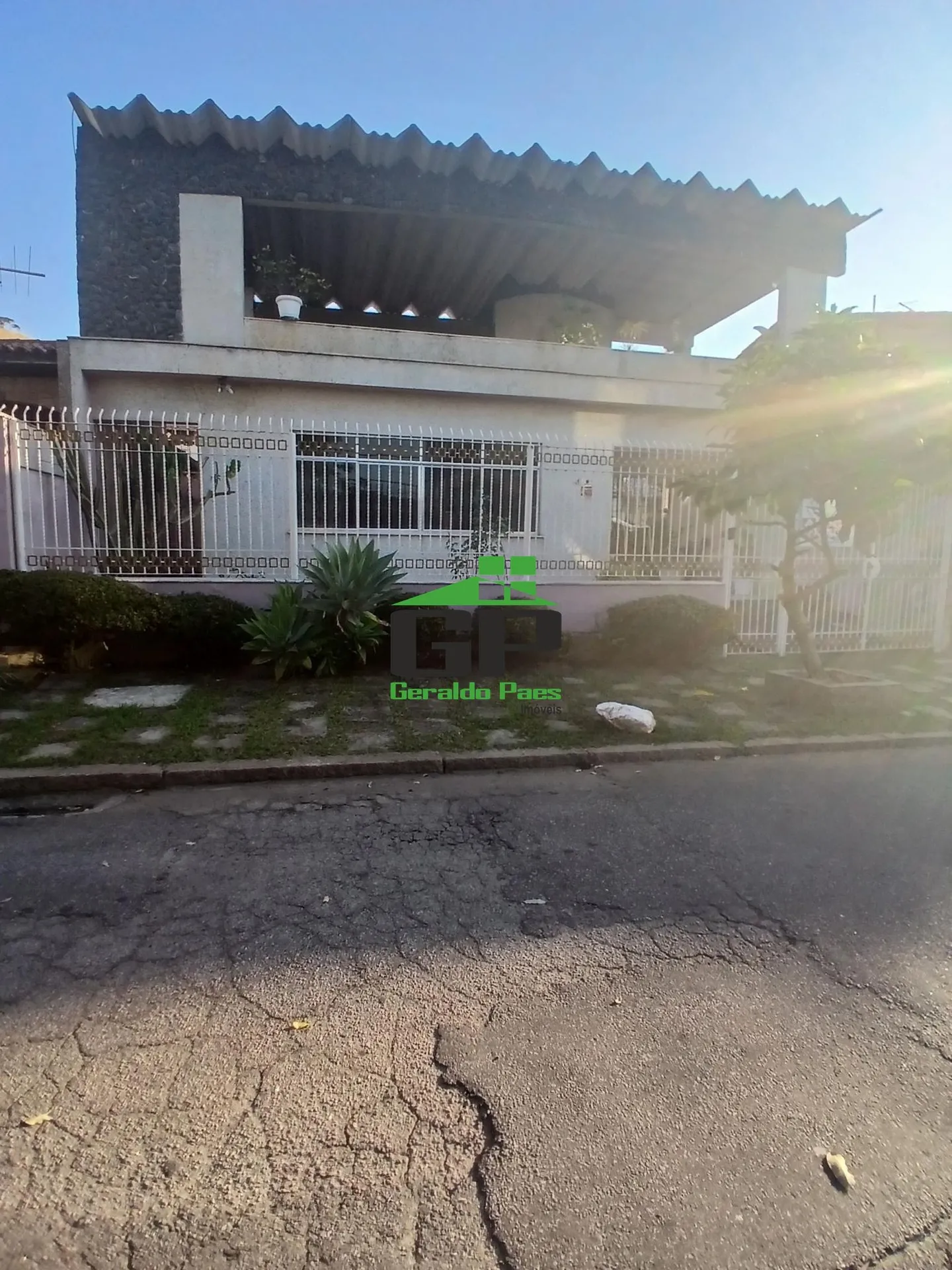Casa de 349 m² com varanda gourmet e jardim — photo 7