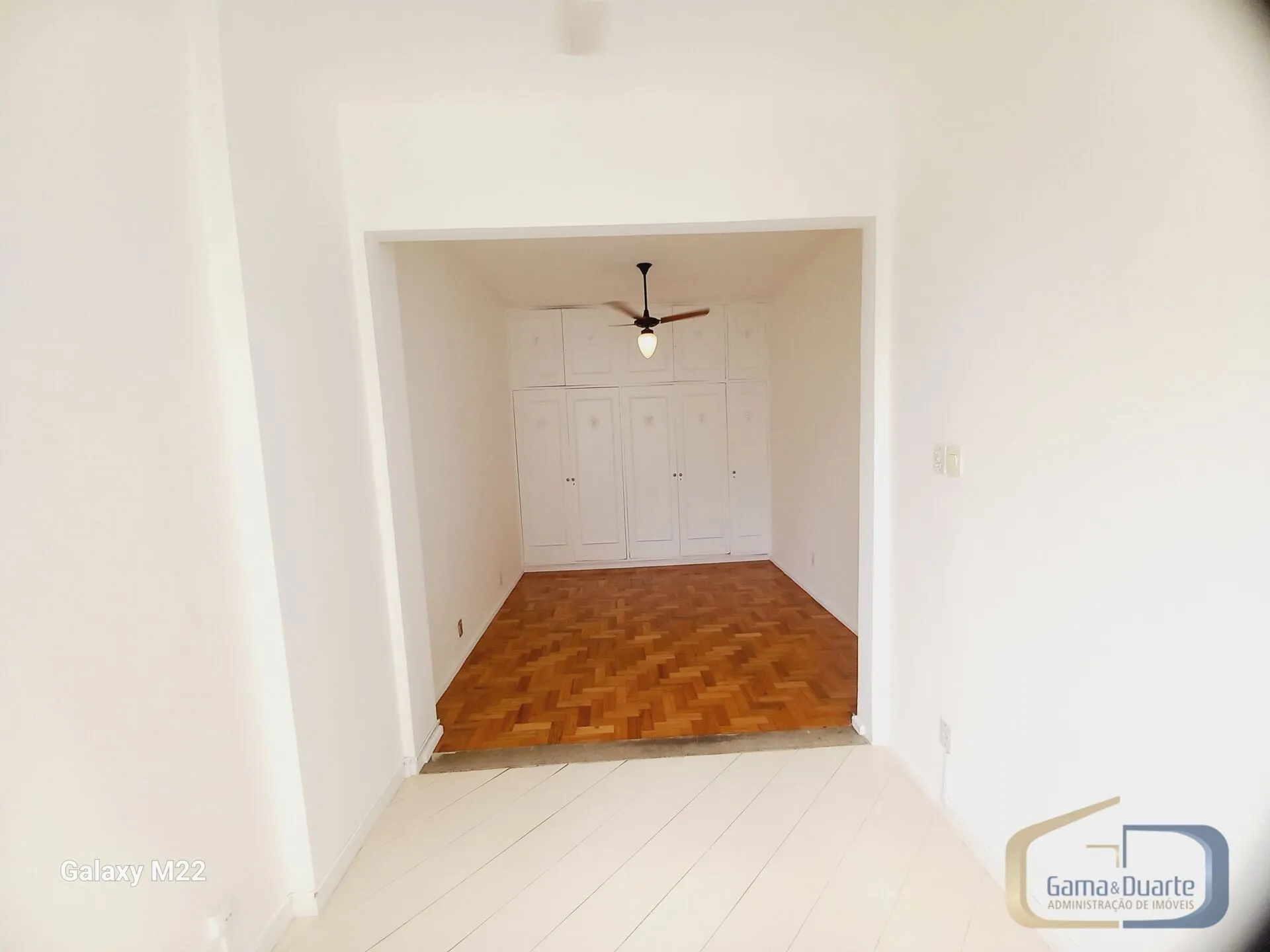 Apartment, 79 m², with wood or laminate floors — photo 12