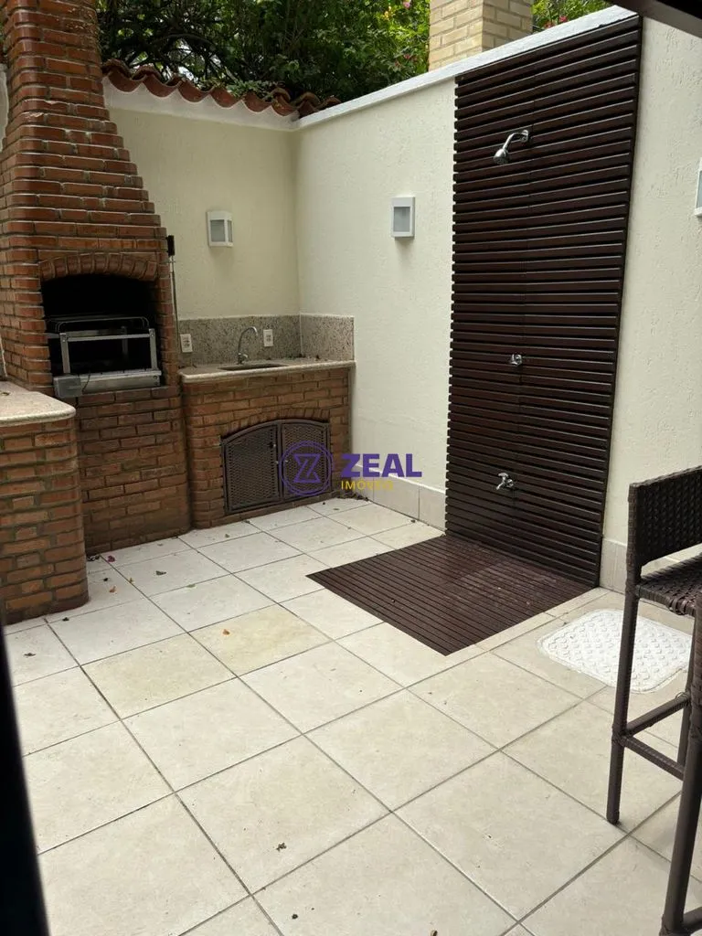 Casa sem mobília com 4 quartos e 5 banheiros — photo 21