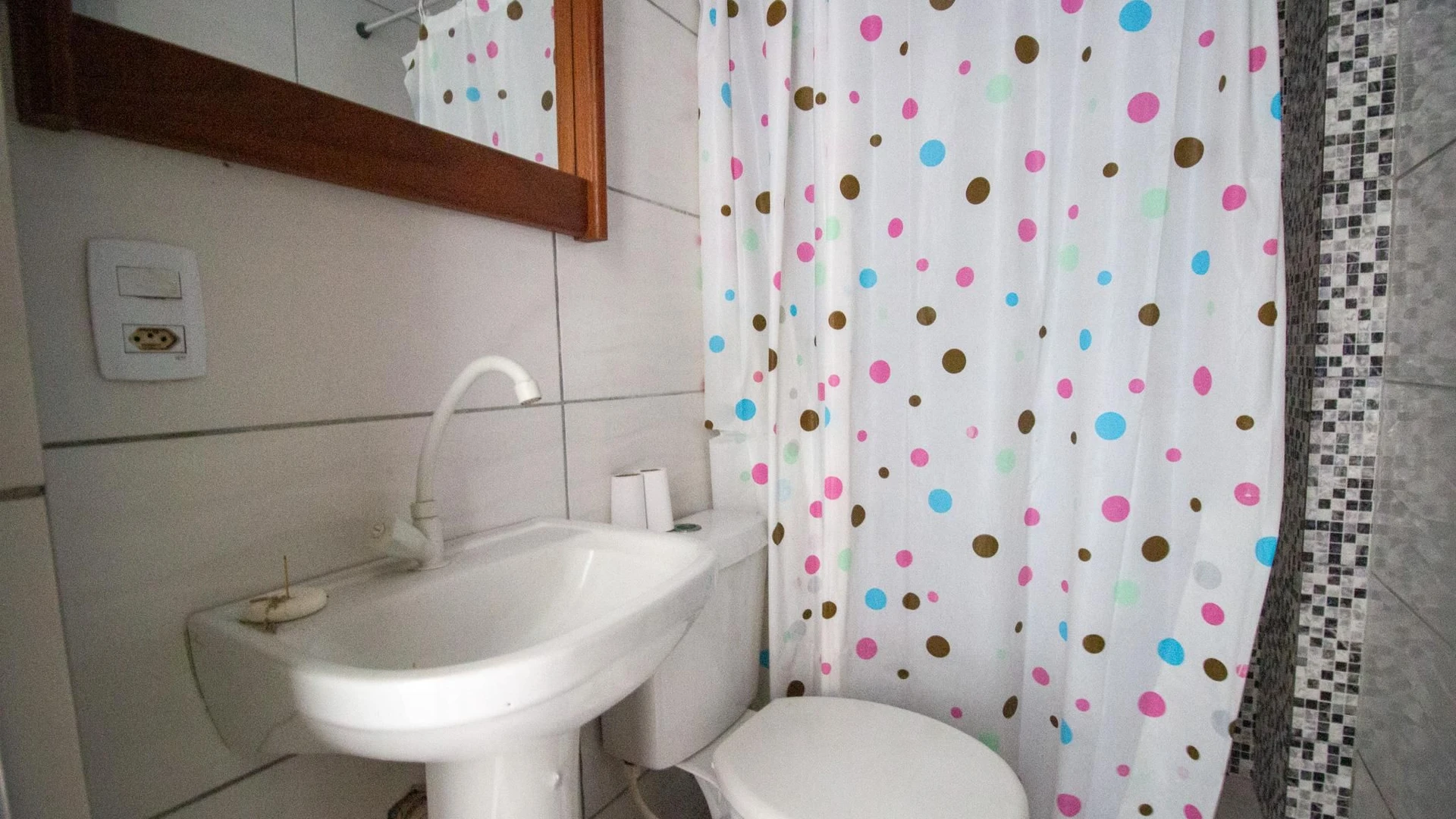 Furnished 1-bedroom apartment with 2 bathrooms — photo 15