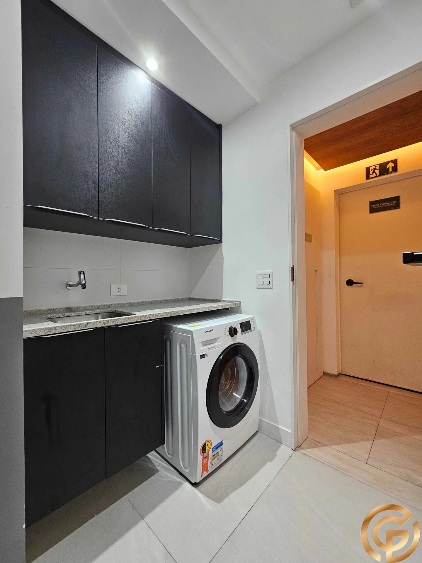 Furnished apartment, 39 m², with a washing machine — photo 20