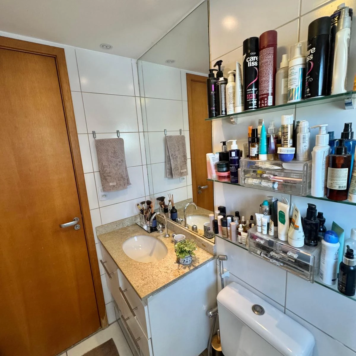 Квартира 109 м² з пральною машиною та робочим місцем — photo 8