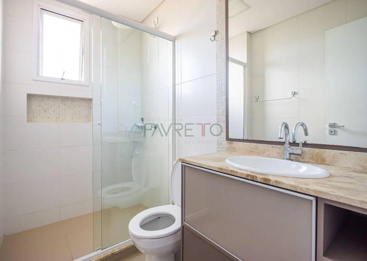 Furnished apartment, 32 m², with a glass-enclosed balcony — photo 12