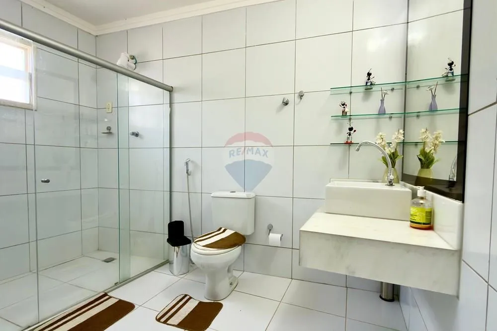 Casa mobiliada de 750 m² com 5 suítes e cozinha fechada — photo 26