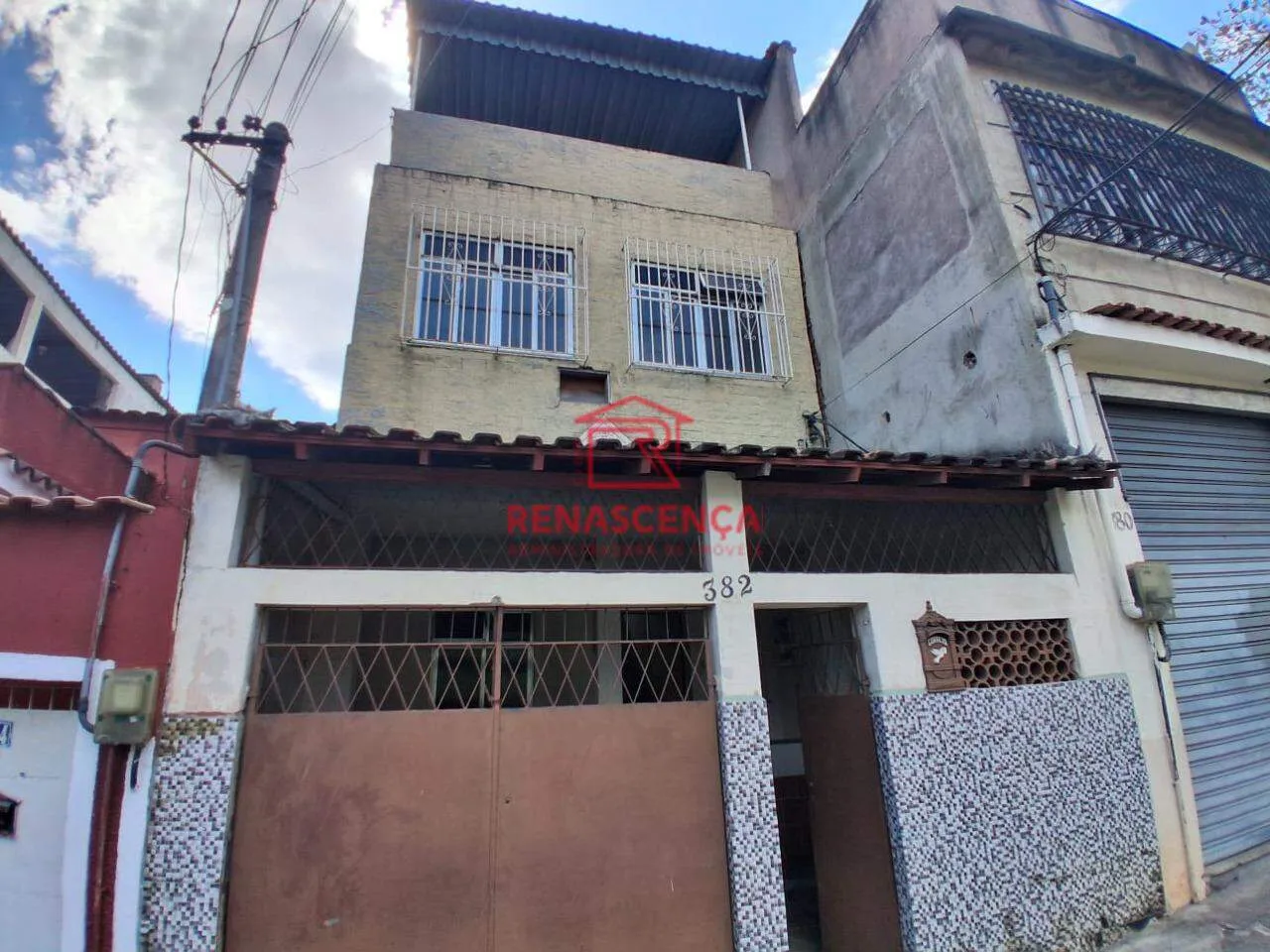 House with 5 bedrooms and 3 bathrooms, with a balcony — photo 11