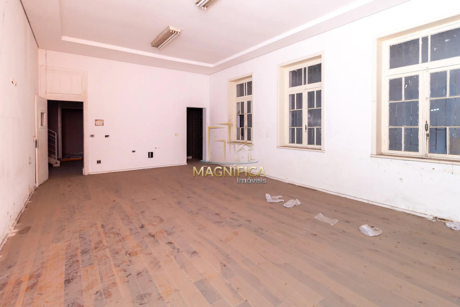 Commercial house with 1 bedroom and balcony, 501 m² — photo 42