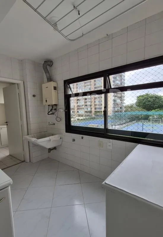 Home office in a 3-bedroom apartment, 110 m² — photo 6