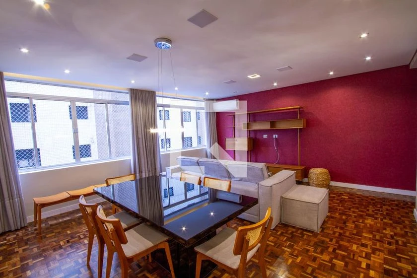 3-bedroom apartment with 4 bathrooms and 2 parking spaces