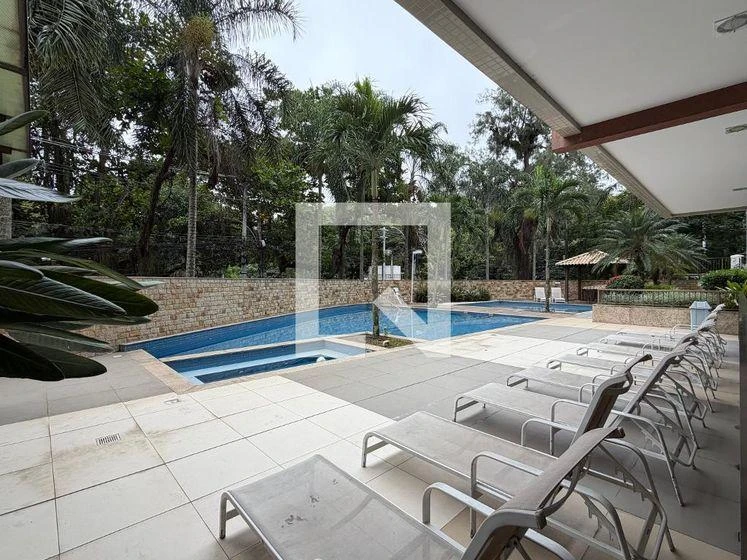 Furnished apartment, 112 m², with a glass-enclosed balcony — photo 10