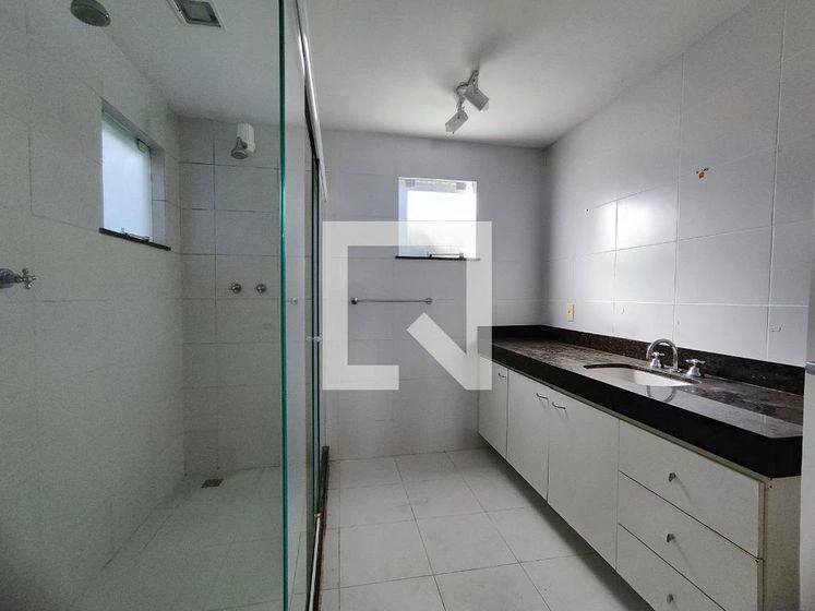 4-bedroom house with a mountain view in Rio de Janeiro — photo 9