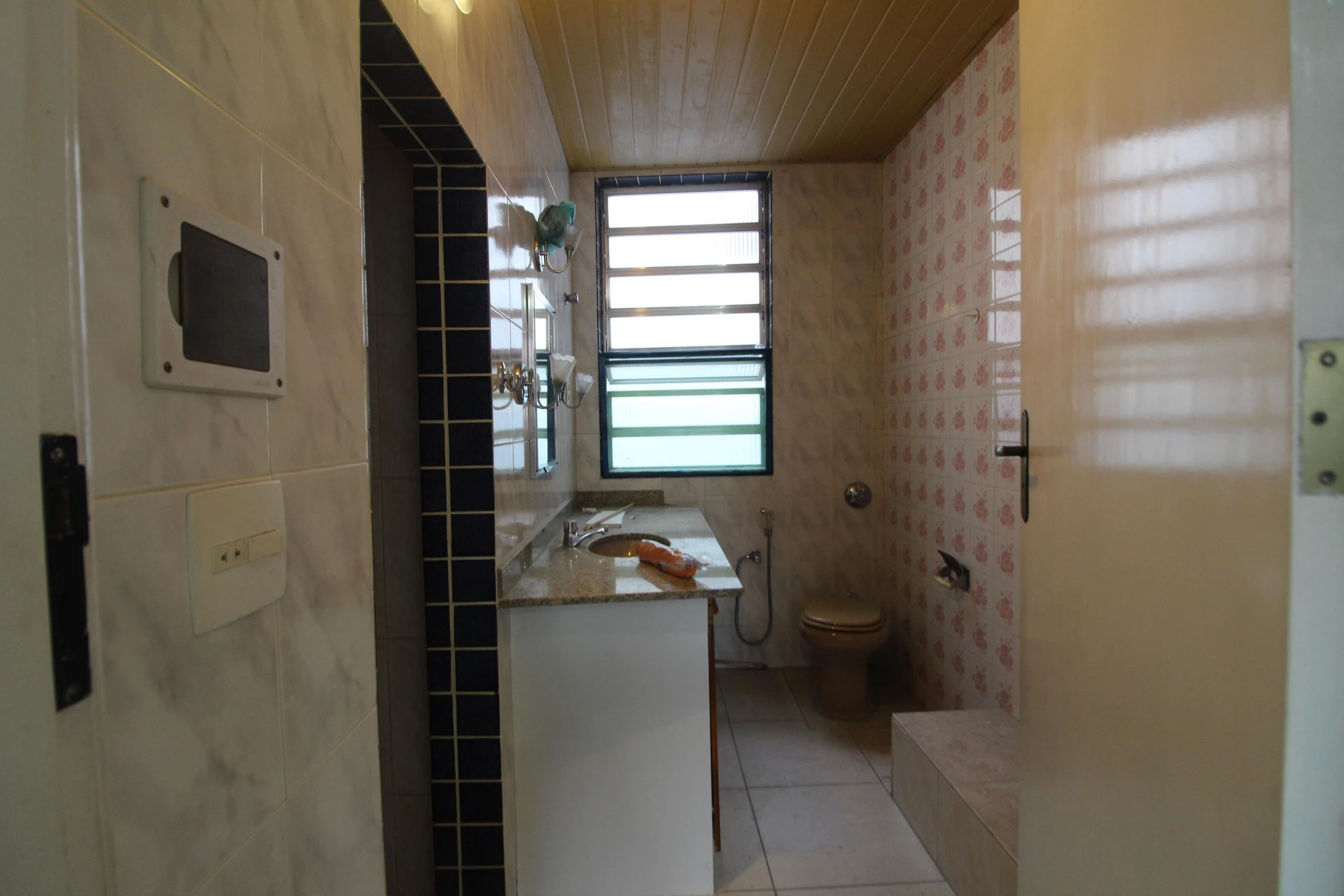 Condominium house with 3 bedrooms and 1 en-suite — photo 34